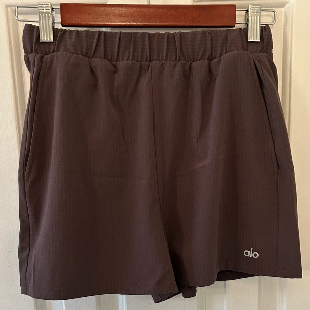 ALO Yoga Women's Athletic Shorts - Dark Brown